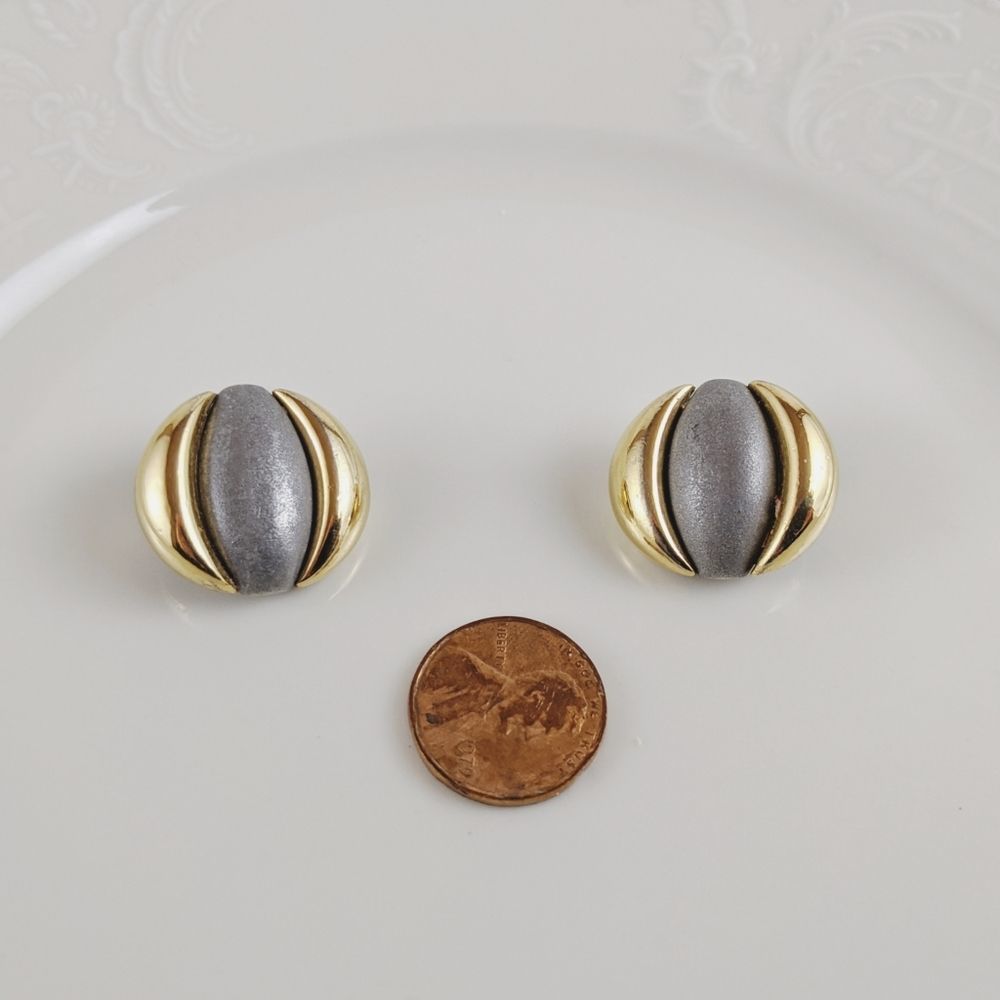 Nina Ricci Vintage Cats Eye Gold Silver Earrings